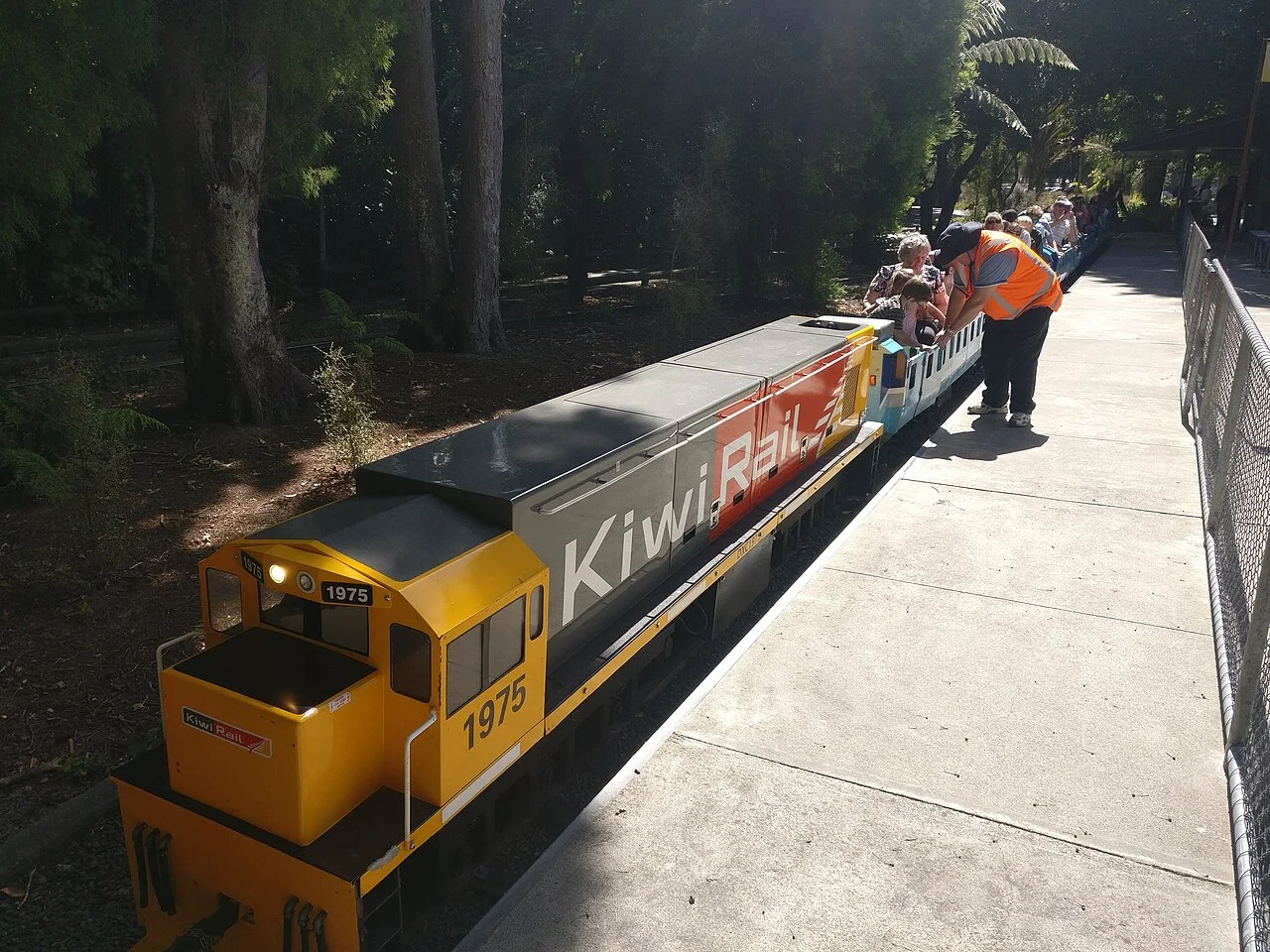 Miniature railway ride at Victoria Esplanade, Palmerston North, December 2019; not a claim of current daily operation