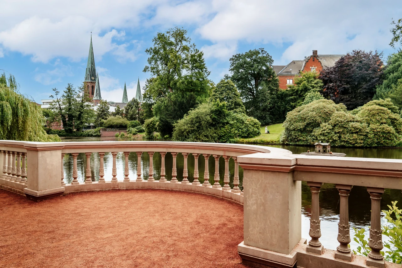 A garden balustrade in Oldenburg Schlossgarten