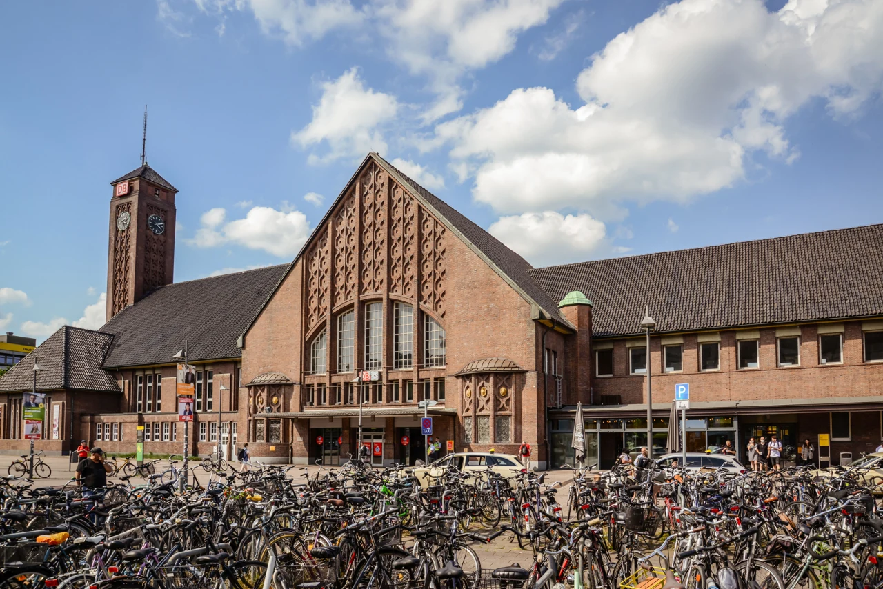 Bicycles outside Oldenburg Hauptbahnhof