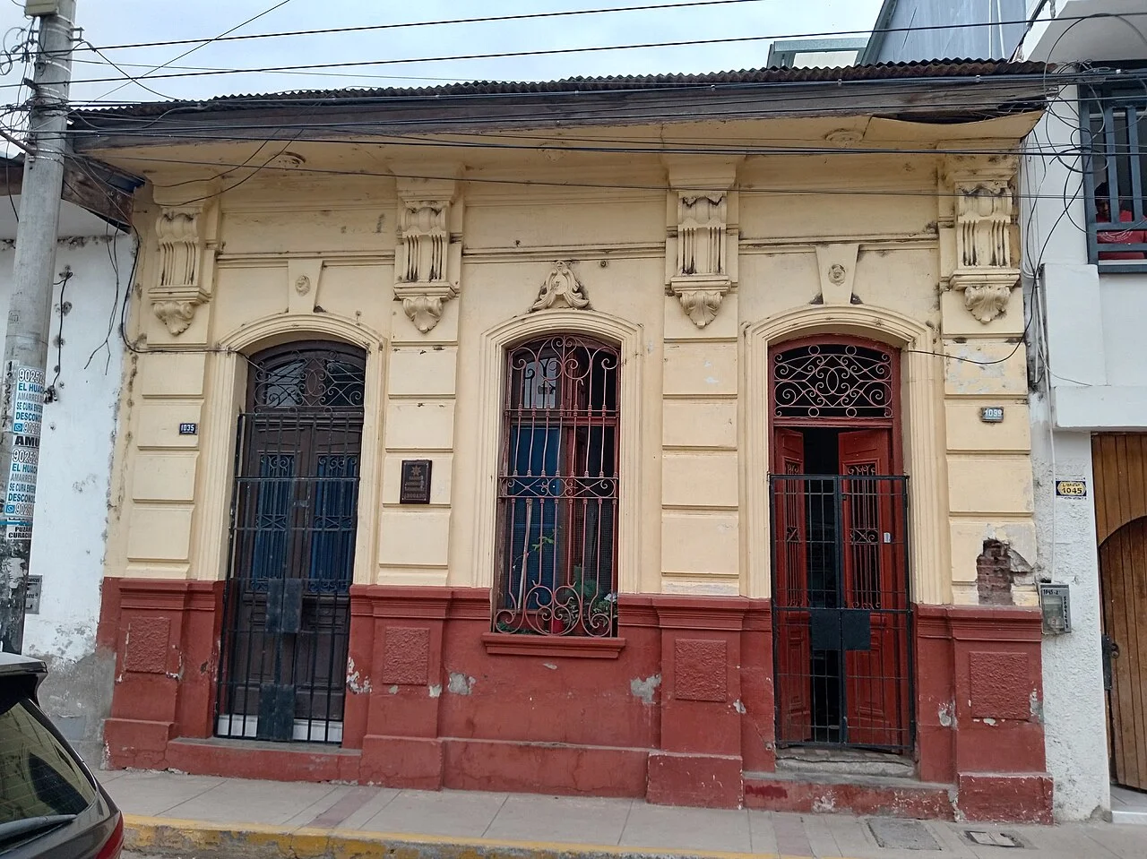 Historic building exterior at 1039 Libertad, Piura, January 2026; not a restaurant photograph