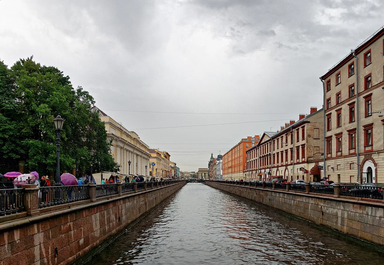 Griboyedov Canal and waterside façades in Saint Petersburg; Alexxx1979, 15 July 2016.