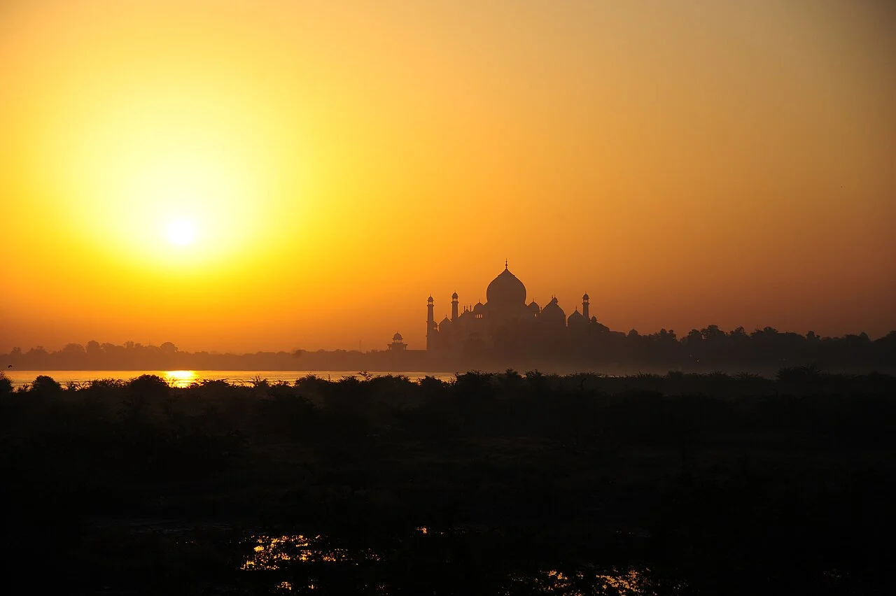 Hindistan Agra Taj Mahal sabah ışığında, 2010
