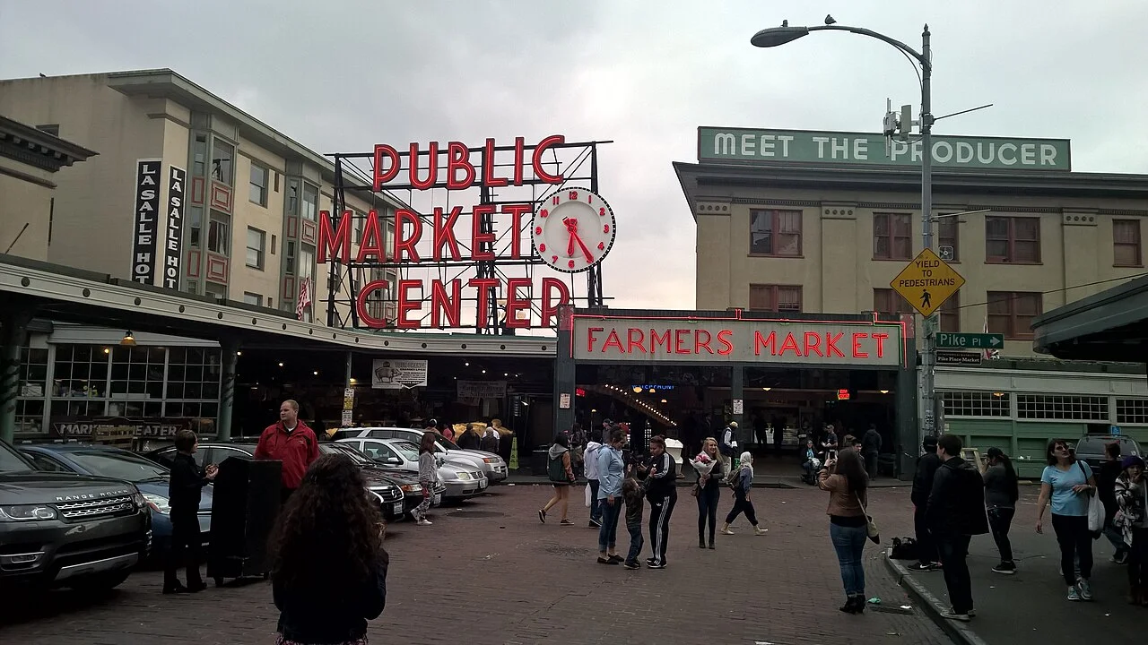 Seattle Pike Place Market sokak görünümü