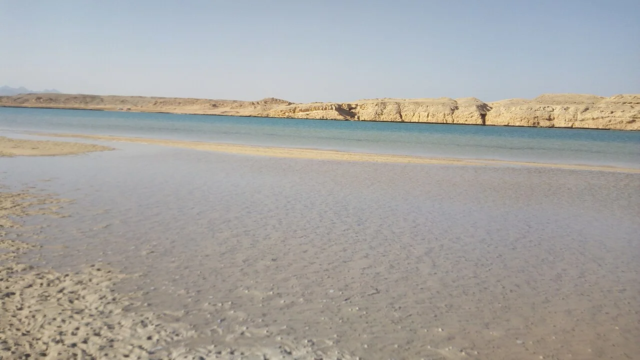 Ras Mohammed kıyısındaki koy, Temmuz 2017