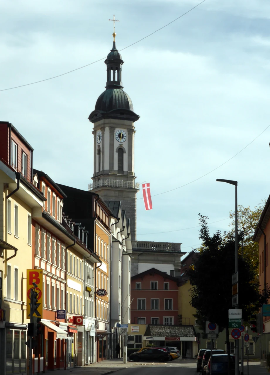 Ludwigstraße in Traunstein with the church tower ahead