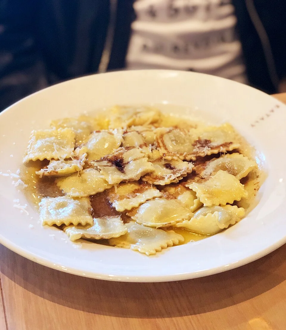 Las Vegas Eataly dana yanaklı ravioli tabağı, 2019