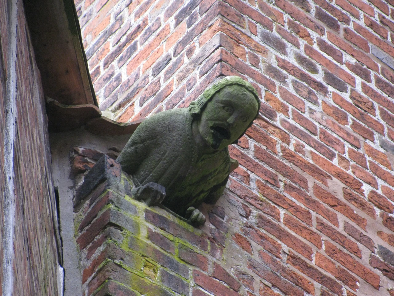Detail of the Steinerner Mann stone figure at Verden Cathedral, 2014