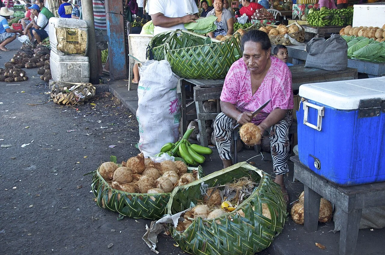 Coconuts at Apia market, 2012