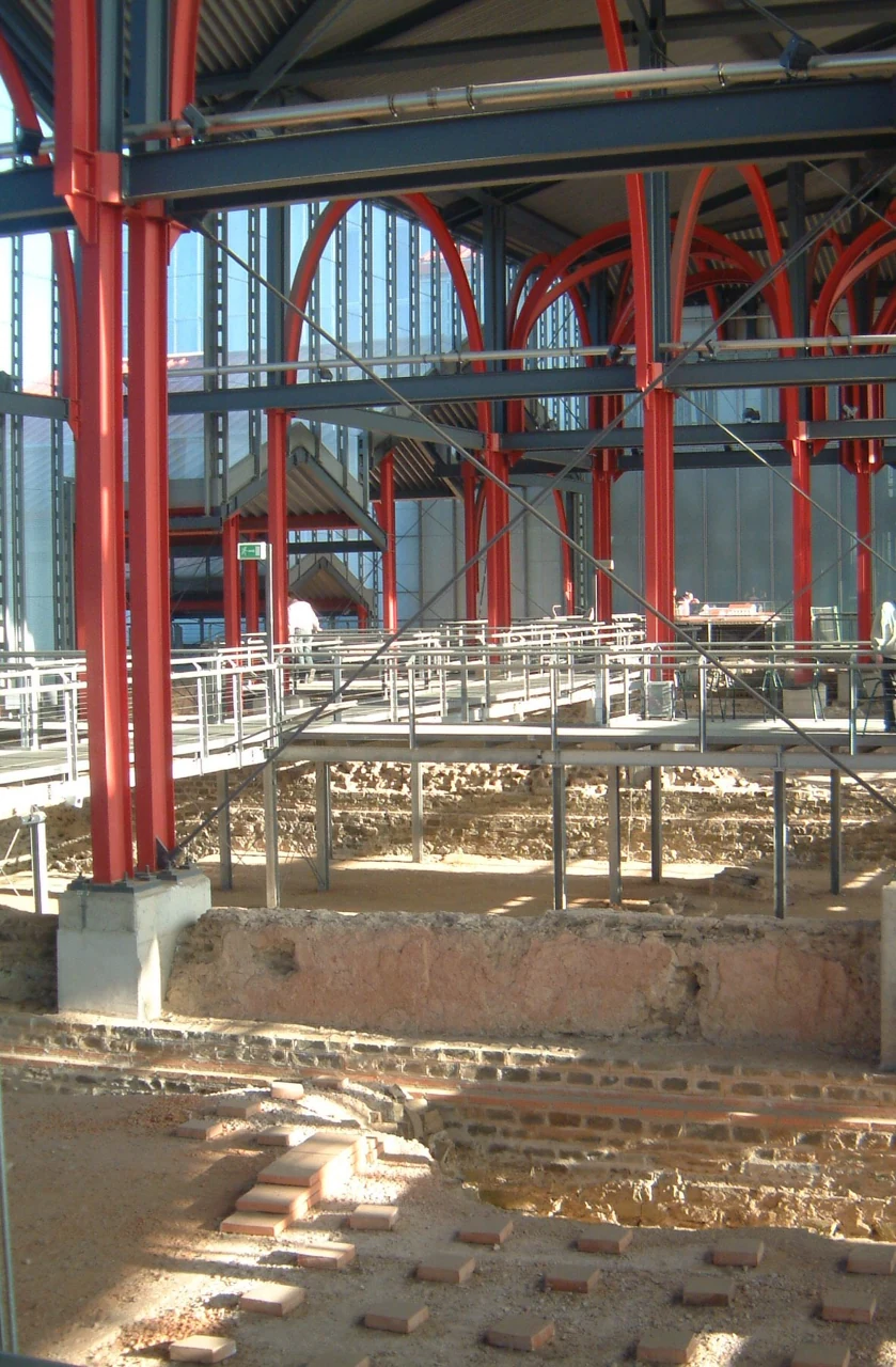 Xanten Roma hamamı kalıntıları üzerindeki koruyucu yapı, 2007 görünümü