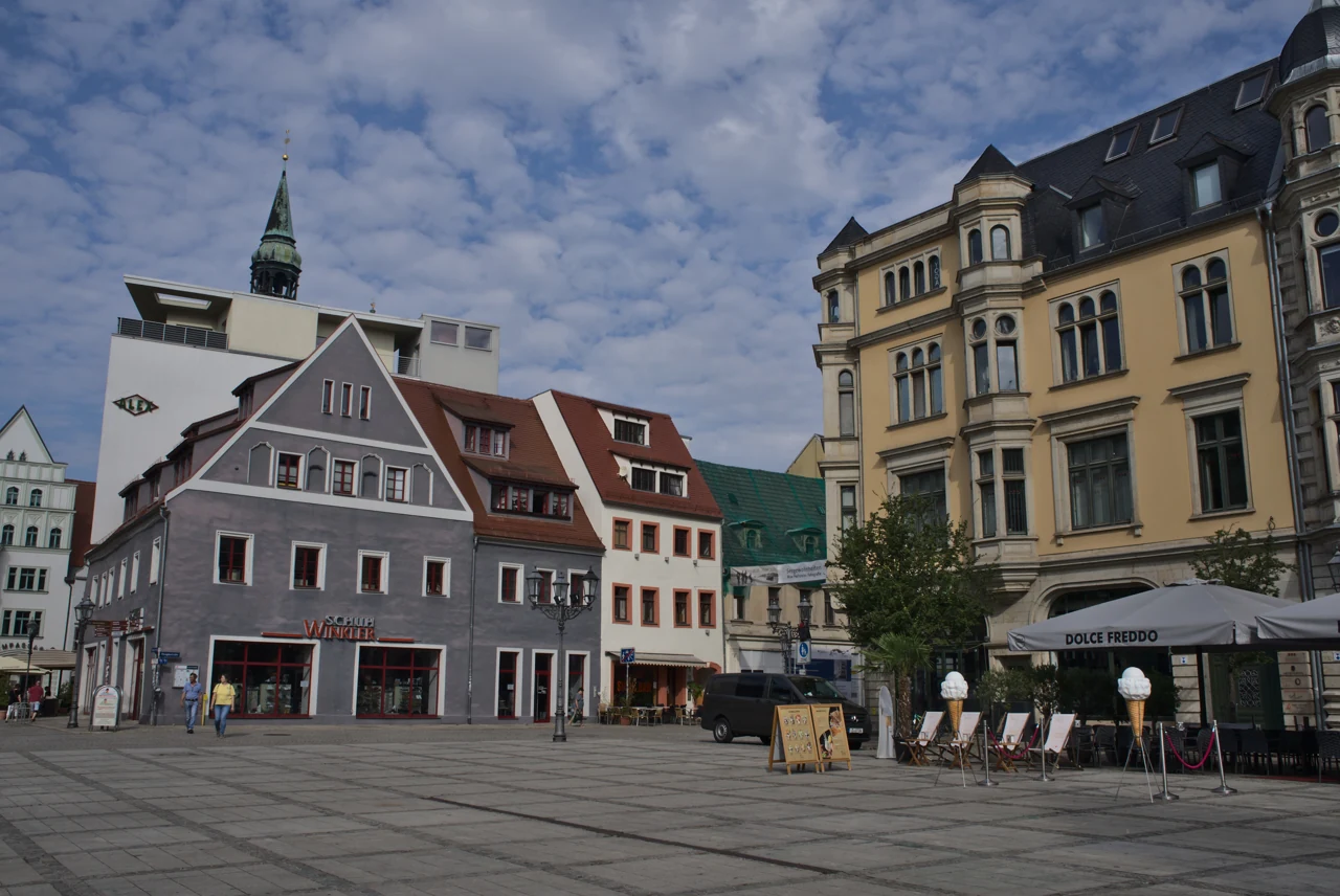 Zwickau Hauptmarkt 13 ve 14’ün cepheleri